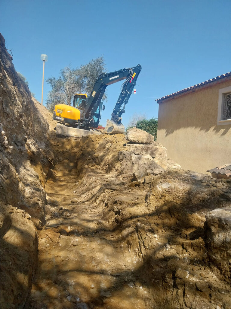 TERRASSEMENT - MUR D'ENROCHEMENT SUITE EFFONDREMENT - 06 Goudronnage